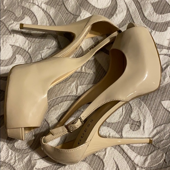 Guess shoes - Picture 1 of 3